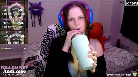 Snapshot of andi_mae chatting on 12/19/24, 06:56 Andi online show from 12/19/24, 06:56