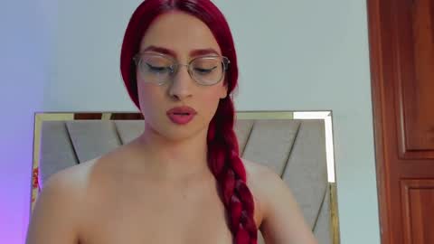 Andra Cyrus online show from 01/11/25, 12:07