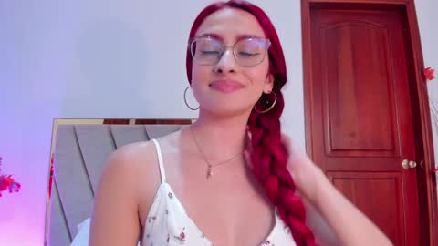 Andra Cyrus online show from 01/11/25, 03:09