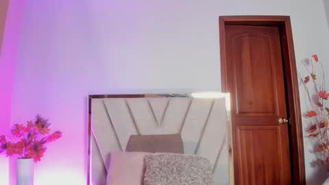 Snapshot of andracyruss chatting on 03/27/26, 12:38 Andra Cyrus online show from 03/27/26, 12:38