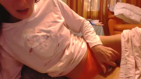 Andra online show from 10/17/25, 06:16