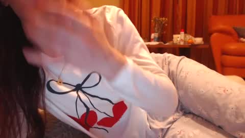 Andra online show from 06/14/26, 07:49