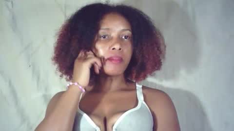 Snapshot of andre415913 chatting on 02/25/26, 02:54 andre415913 online show from 02/25/26, 02:54