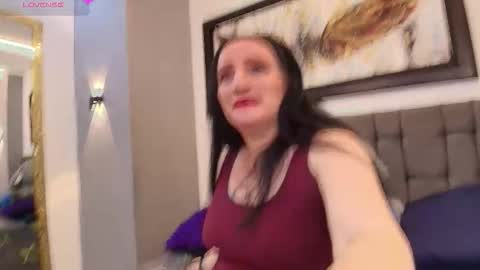 Snapshot of andre_cloefoxx_ chatting on 12/05/25, 03:48 Cloe online show from 12/05/25, 03:48