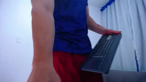 Snapshot of andre_parker chatting on 11/07/25, 12:54 Andre Parker online show from 11/07/25, 12:54