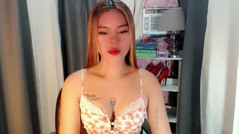 andrea06121998 online show from 02/19/26, 12:56