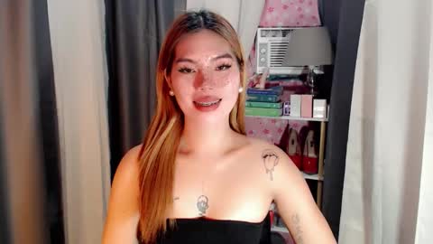 andrea06121998 online show from 03/18/26, 04:10