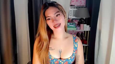 andrea06121998 online show from 04/28/26, 12:32