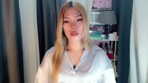 andrea06121998 online show from 07/05/26, 02:02