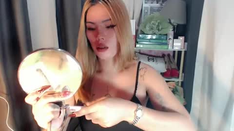 andrea06121998 online show from 07/28/26, 07:37