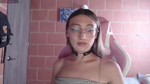 Andrea  online show from 10/01/25, 03:40