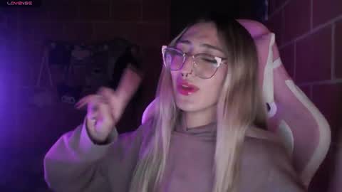 Andrea  online show from 07/01/26, 04:36