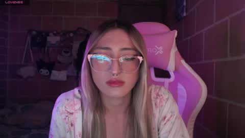 Andrea  online show from 07/10/26, 10:23