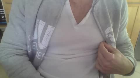 Snapshot of andrea_feetlover chatting on 11/05/25, 06:57 andrea_feetlover online show from 11/05/25, 06:57