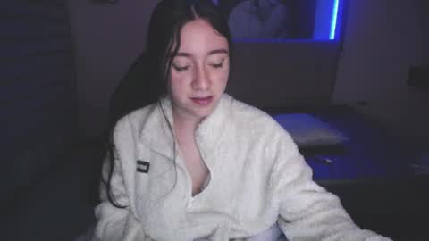 Andrea Ramos online show from 03/12/25, 08:19