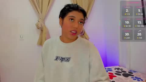 Snapshot of andrea_sancheez chatting on 10/29/25, 06:42 Andrea online show from 10/29/25, 06:42