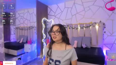 andrea_tay1 online show from 07/23/26, 07:12