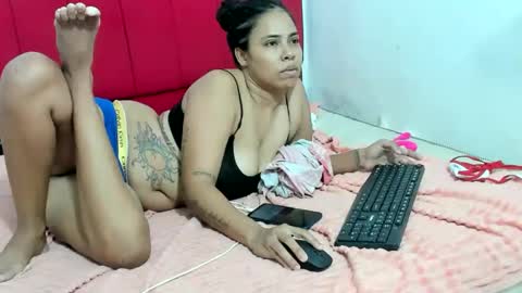 andreaa15 online show from 02/10/25, 11:23