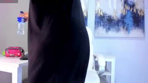 Andrea Zoelins online show from 06/13/26, 02:37