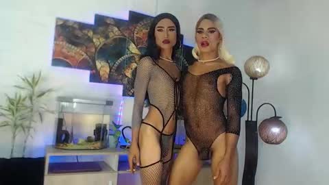 Snapshot of andreaandkriss chatting on 06/11/26, 03:59 AndreaKriss online show from 06/11/26, 03:59