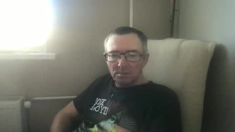 andreass60 online show from 10/21/25, 12:39