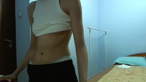 andreea713 online show from 10/23/25, 08:51