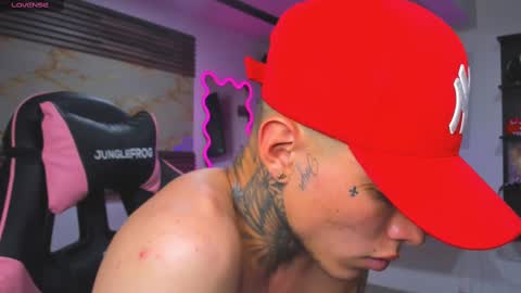 Snapshot of andrees_s chatting on 09/23/25, 12:24 andrees_s online show from 09/23/25, 12:24