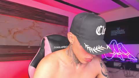 Snapshot of andrees_s chatting on 12/04/25, 12:42 andrees_s online show from 12/04/25, 12:42