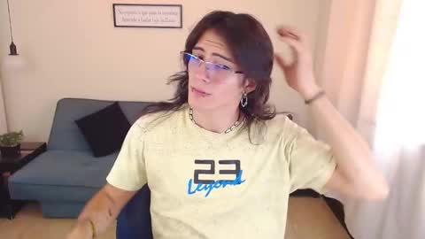 Snapshot of andreey50 chatting on 01/08/25, 08:18 Andrey online show from 01/08/25, 08:18