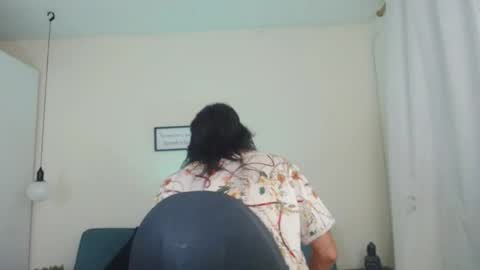 Snapshot of andreey50 chatting on 02/06/25, 02:00 Andrey online show from 02/06/25, 02:00