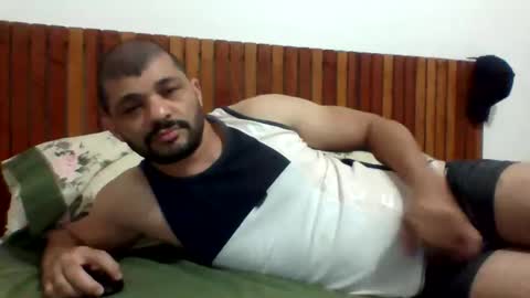 Snapshot of andreloko123 chatting on 09/30/25, 02:05 andreloko123 online show from 09/30/25, 02:05