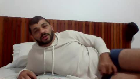 Snapshot of andreloko123 chatting on 10/09/25, 02:09 andreloko123 online show from 10/09/25, 02:09