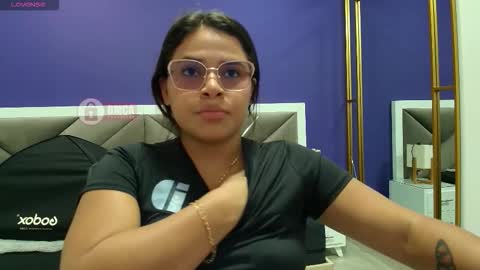 andrerouse_20 online show from 09/21/25, 07:15