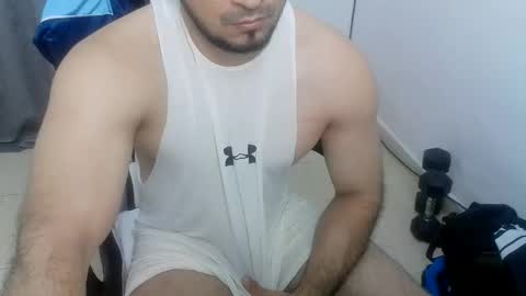 andres180950734 online show from 12/18/25, 10:32