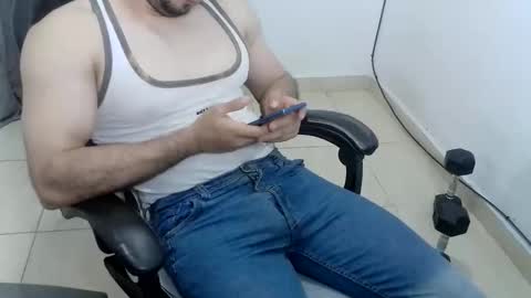 andres180950734 online show from 04/06/26, 11:27