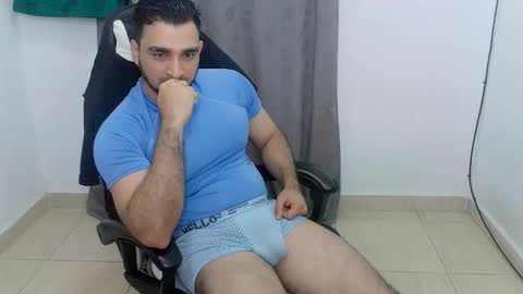 andres180950734 online show from 05/29/26, 12:19