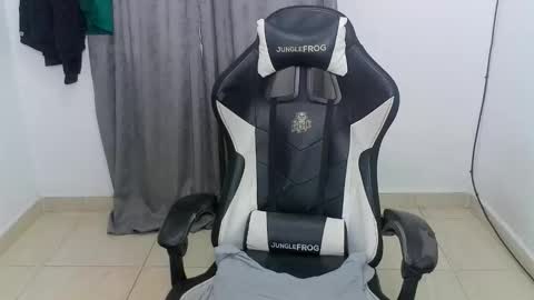 andres180950734 online show from 06/06/26, 01:27