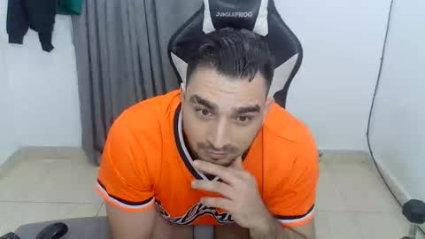 andres180950734 online show from 06/10/26, 12:11