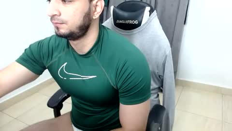 andres180950734 online show from 06/25/26, 10:09