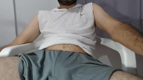 Snapshot of andres_blanco_ chatting on 10/23/25, 04:34 i am Andres online show from 10/23/25, 04:34