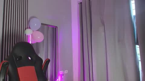 Snapshot of andres_cream chatting on 09/28/25, 12:32 andres_cream online show from 09/28/25, 12:32