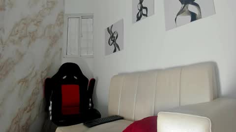 Snapshot of andres_cream chatting on 10/12/25, 12:59 andres_cream online show from 10/12/25, 12:59