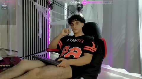 Snapshot of andres_cream chatting on 10/28/25, 03:25 andres_cream online show from 10/28/25, 03:25