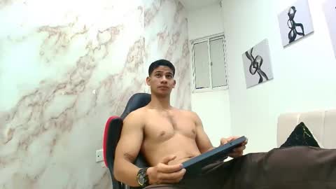 Snapshot of andres_stud chatting on 12/22/25, 04:31 andres_stud online show from 12/22/25, 04:31