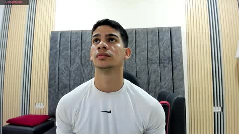 Snapshot of andres_stud chatting on 02/04/26, 03:23 andres_stud online show from 02/04/26, 03:23