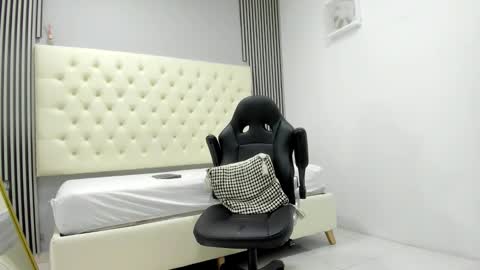 Snapshot of andres_stud chatting on 03/13/26, 03:13 andres_stud online show from 03/13/26, 03:13