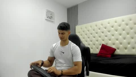 Snapshot of andres_stud chatting on 03/25/26, 04:29 andres_stud online show from 03/25/26, 04:29