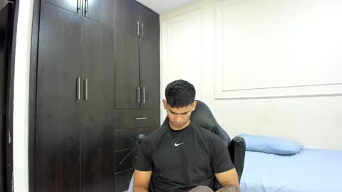 Snapshot of andres_stud chatting on 04/26/26, 05:27 andres_stud online show from 04/26/26, 05:27