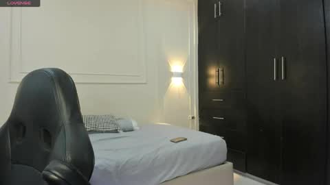 Snapshot of andres_stud chatting on 05/06/26, 03:46 andres_stud online show from 05/06/26, 03:46