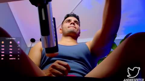 Snapshot of andresfiit chatting on 10/30/25, 02:02 Andres online show from 10/30/25, 02:02